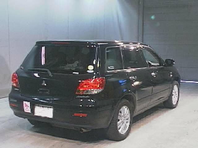 2001 Mitsubishi Airtrek Photos