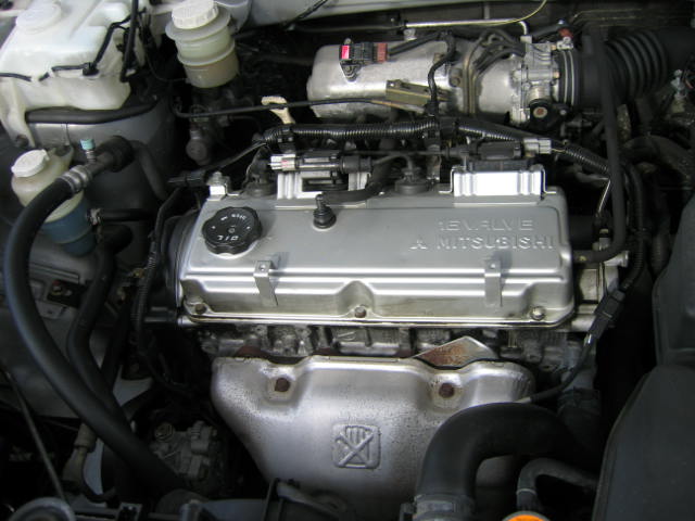 2001 Mitsubishi Airtrek Photos