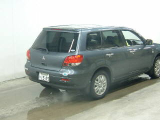 2001 Mitsubishi Airtrek Photos