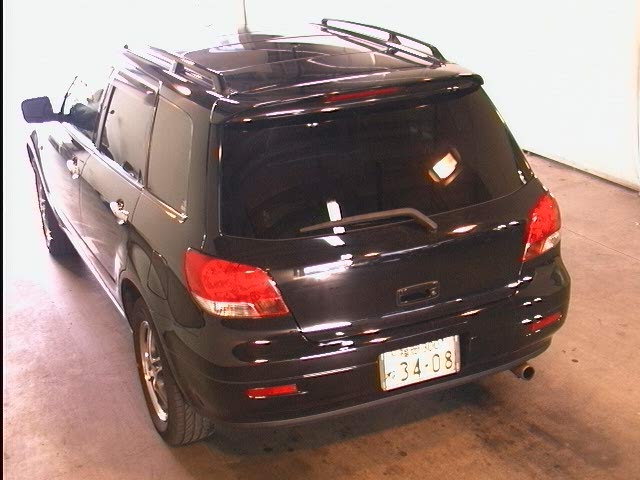 2001 Mitsubishi Airtrek Pictures