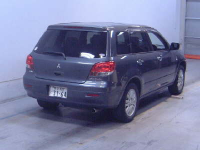 2001 Mitsubishi Airtrek Photos