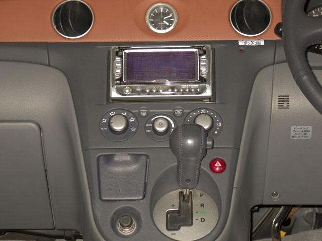 2001 Mitsubishi Airtrek Photos