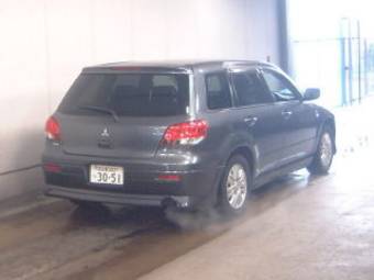 2001 Mitsubishi Airtrek Pictures