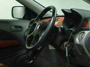 2001 Mitsubishi Airtrek Photos