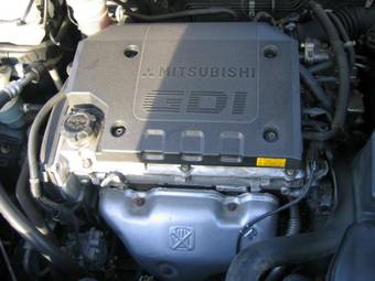 2001 Mitsubishi Airtrek Photos