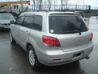 2001 Mitsubishi Airtrek Pictures