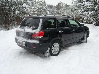 2001 Mitsubishi Airtrek Images