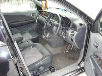 2001 Mitsubishi Airtrek Pictures
