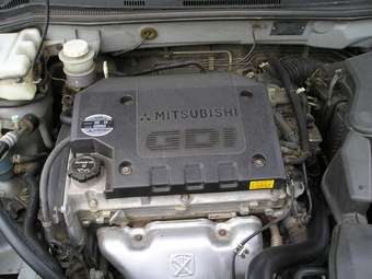 2001 Mitsubishi Airtrek Images