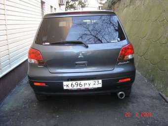 2001 Mitsubishi Airtrek Pictures