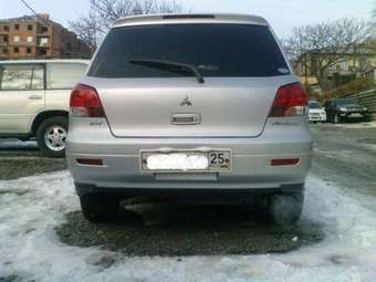 2001 Mitsubishi Airtrek Photos