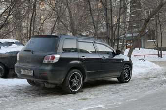 2001 Mitsubishi Airtrek Photos