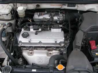 2001 Mitsubishi Airtrek Pictures