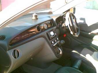 2001 Mitsubishi Airtrek Images