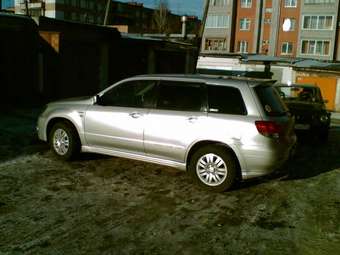 2001 Mitsubishi Airtrek Pictures