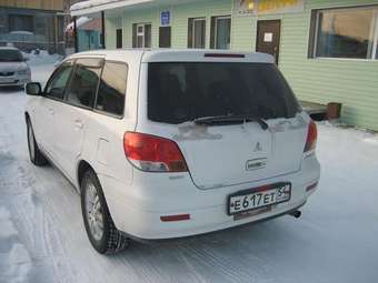 2001 Mitsubishi Airtrek Pictures