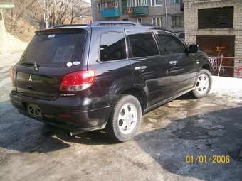 2001 Mitsubishi Airtrek Pictures