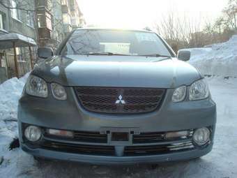 2001 Mitsubishi Airtrek Photos