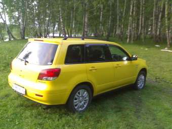 2001 Mitsubishi Airtrek Photos