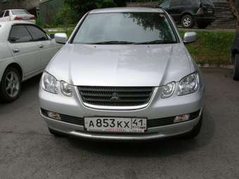 2001 Mitsubishi Airtrek Pictures