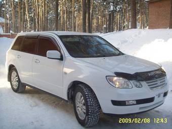 2001 Mitsubishi Airtrek Pictures