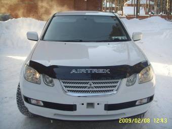 2001 Mitsubishi Airtrek Photos