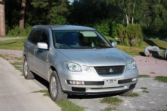 2001 Mitsubishi Airtrek Photos