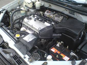 2001 Mitsubishi Airtrek Pics