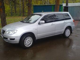 2001 Mitsubishi Airtrek Photos