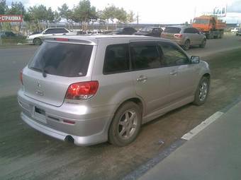 2001 Mitsubishi Airtrek Photos