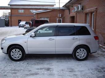 2001 Mitsubishi Airtrek Pictures
