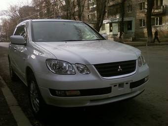 2001 Mitsubishi Airtrek