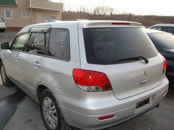 2001 Mitsubishi Airtrek Photos