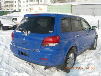 2001 Mitsubishi Airtrek Pictures