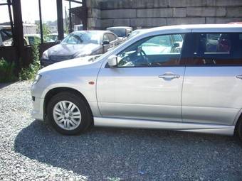 2001 Mitsubishi Airtrek Photos