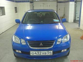 2001 Mitsubishi Airtrek Photos