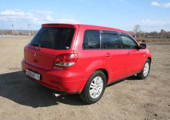 2001 Mitsubishi Airtrek Photos