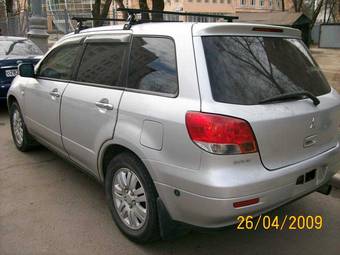 2001 Mitsubishi Airtrek Pictures