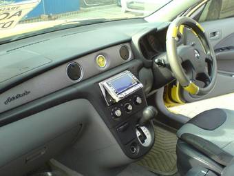 2001 Mitsubishi Airtrek Wallpapers