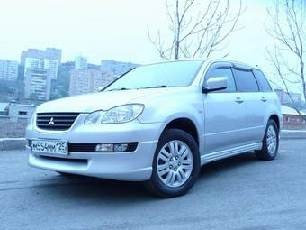 2001 Mitsubishi Airtrek Photos
