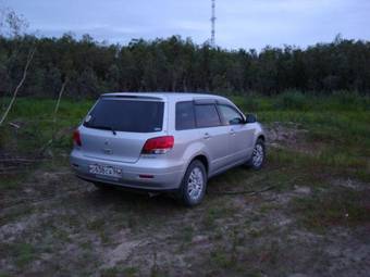 2001 Mitsubishi Airtrek Photos