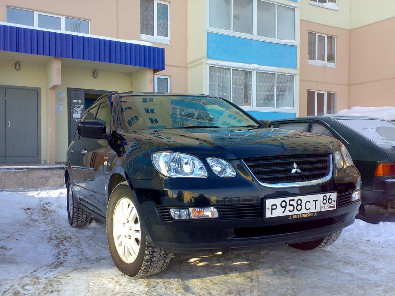 2001 Mitsubishi Airtrek
