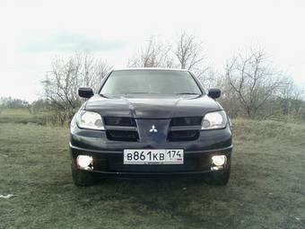 2001 Mitsubishi Airtrek Pictures