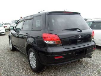 2001 Mitsubishi Airtrek Photos