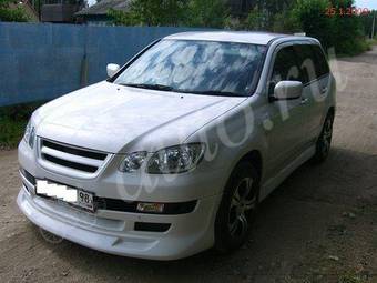 2001 Mitsubishi Airtrek Pictures