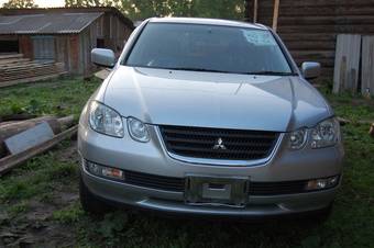 2001 Mitsubishi Airtrek Images