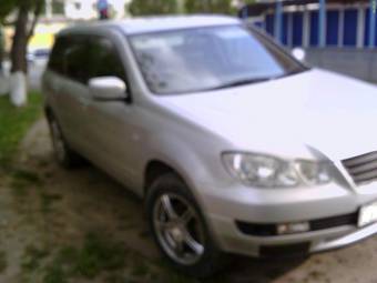 2001 Mitsubishi Airtrek Pictures
