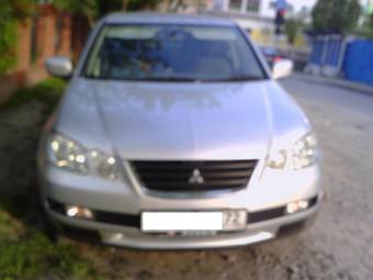 2001 Mitsubishi Airtrek Pictures