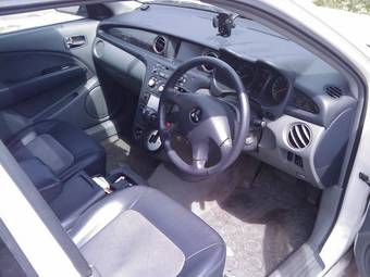 2001 Mitsubishi Airtrek Pictures