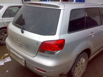 2001 Mitsubishi Airtrek Pictures